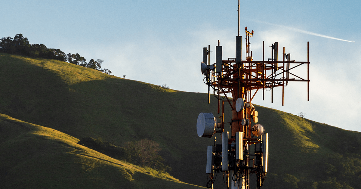 Horizon Power and Telstra set up Australia's first remote comms towerHorizon Power and Telstra set up Australia's first remote comms tower