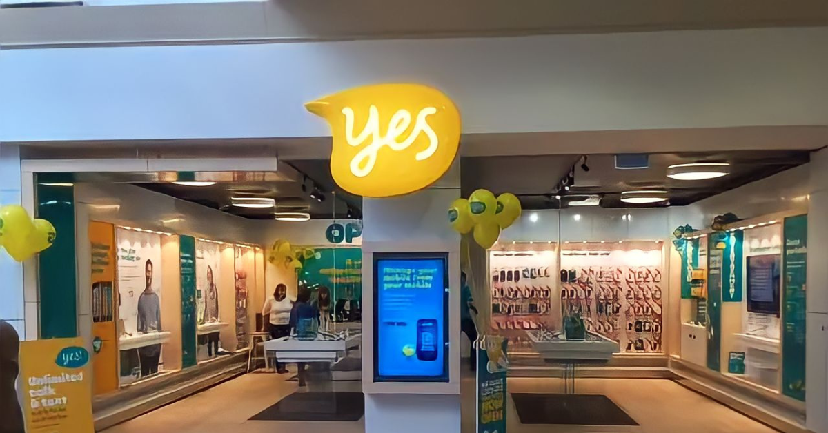 Optus to cover cost of new licences for breach victims