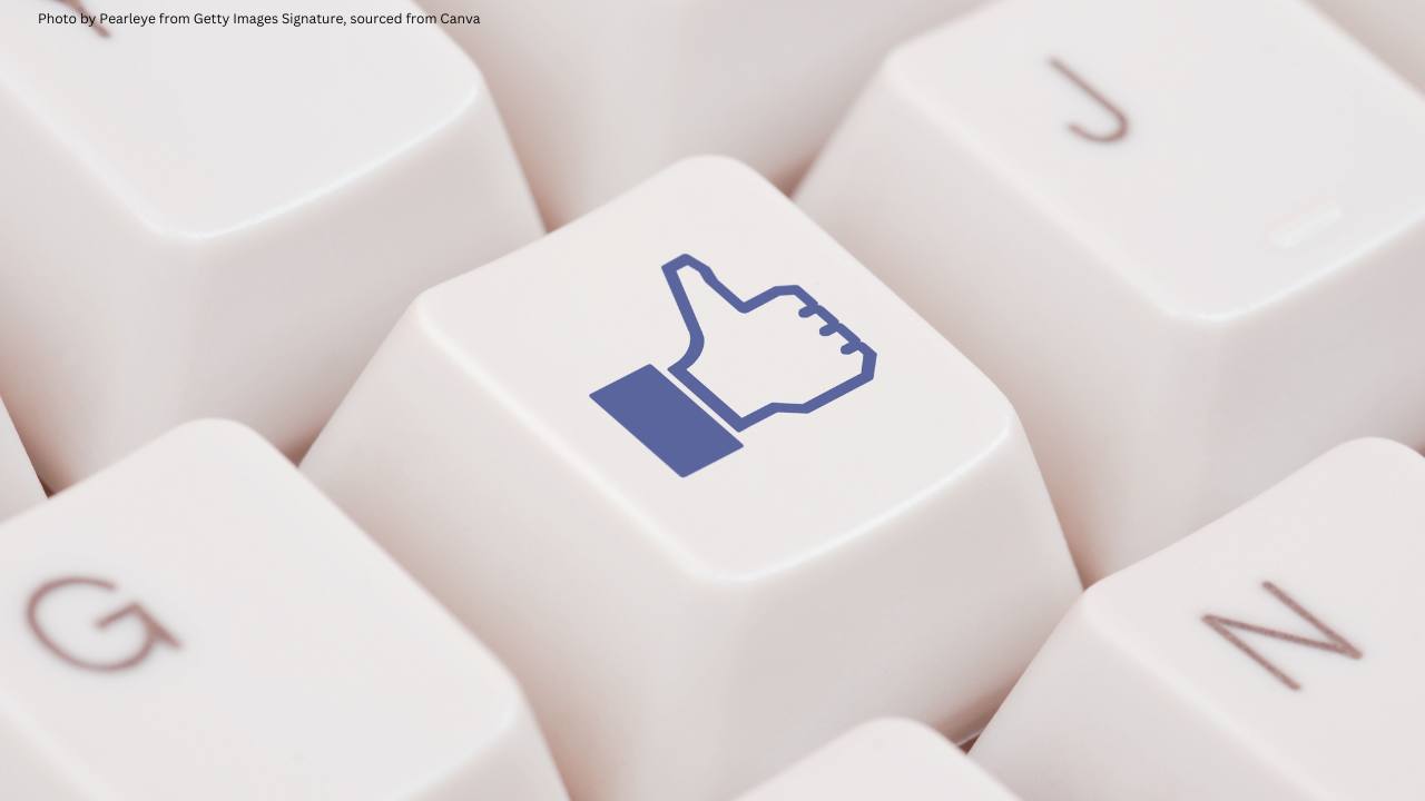 Facebook like logo on keyboard